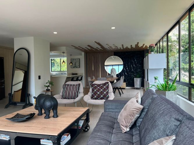 Apartamento de 3 alcobas en arriendo en El Poblado, Medellín, 220 m² · foto 16 de 18