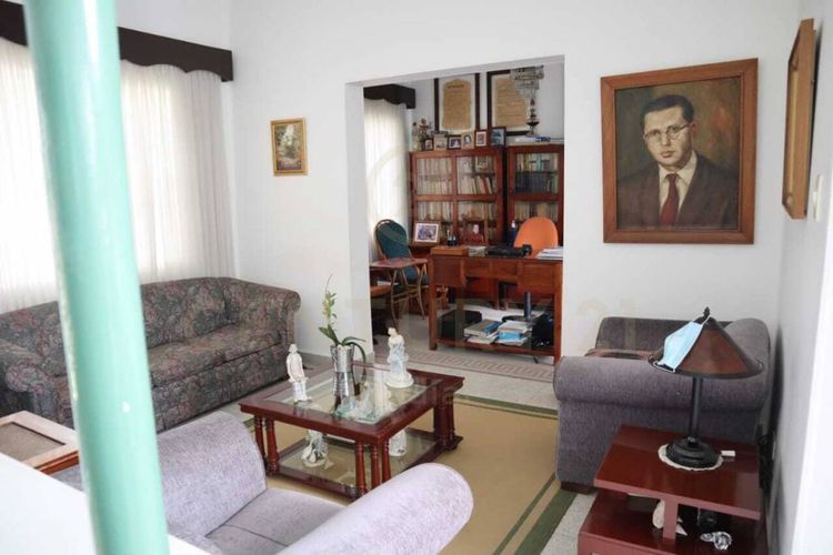 Casa de 8 alcobas en venta en Laureles, Medellín, 500 m² · foto 3 de 19