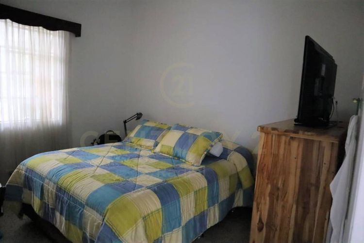 Casa de 8 alcobas en venta en Laureles, Medellín, 500 m² · foto 16 de 19