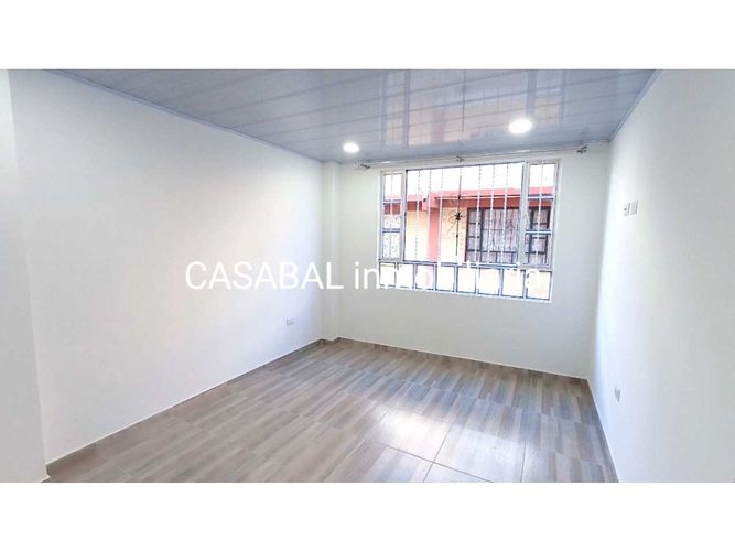Casa de 6 alcobas en venta en Cerca De Piedra, Chía, 154 m² · foto 9 de 17