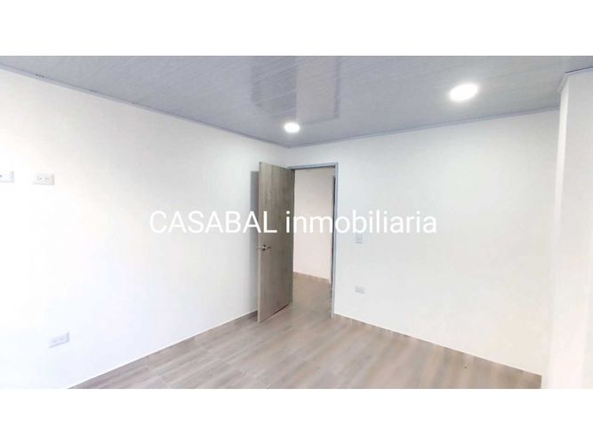 Casa de 6 alcobas en venta en Cerca De Piedra, Chía, 154 m² · foto 10 de 17