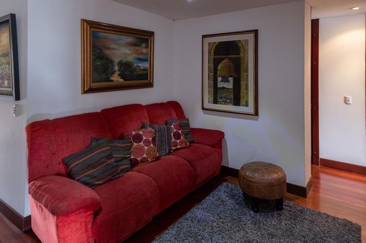 Apartamento de 4 alcobas en venta en San Patricio, Bogotá, 232 m² · foto 17 de 21