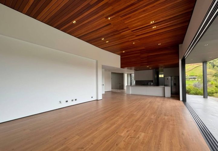 Casa en venta en Loma Del Escobero, Envigado · foto 5 de 21