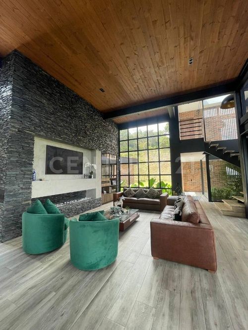 Casa de 4 alcobas en venta en El Capiro, Rionegro, 416 m² · foto 2 de 20
