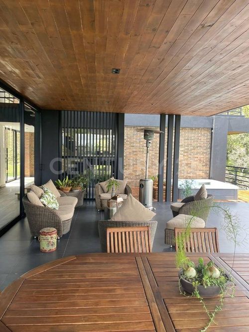 Casa de 4 alcobas en venta en El Capiro, Rionegro, 416 m² · foto 8 de 20