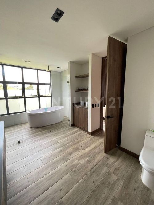 Casa de 4 alcobas en venta en El Capiro, Rionegro, 416 m² · foto 14 de 20