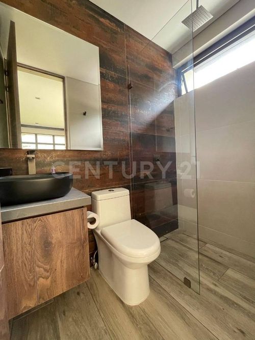 Casa de 4 alcobas en venta en El Capiro, Rionegro, 416 m² · foto 17 de 20