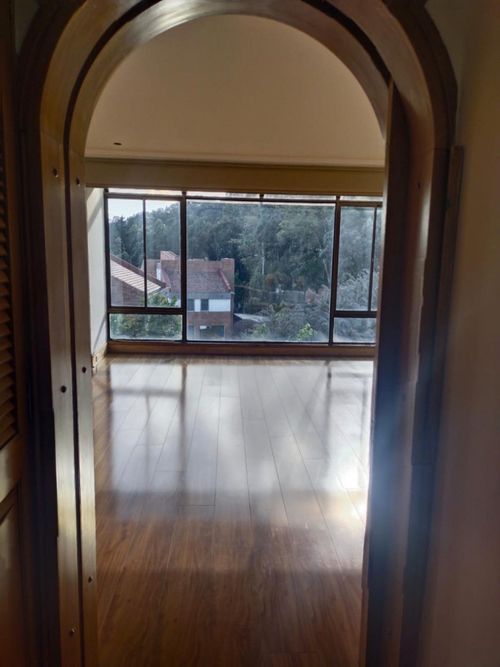 Apartamento de 4 alcobas en venta en Cerros De Suba, Bogotá, 487 m² · foto 2 de 16