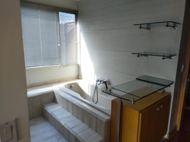 Apartamento de 4 alcobas en venta en Cerros De Suba, Bogotá, 487 m² · foto 4 de 16