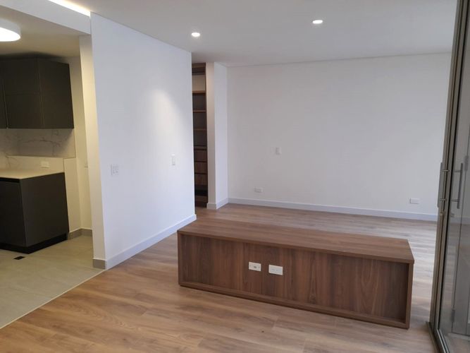 Apartaestudio en venta en Chico, Bogotá, 58 m² · foto 9 de 19