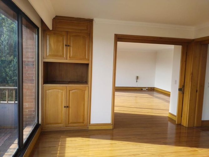Apartamento de 4 alcobas en venta en Cerros De Suba, Bogotá, 487 m² · foto 9 de 16