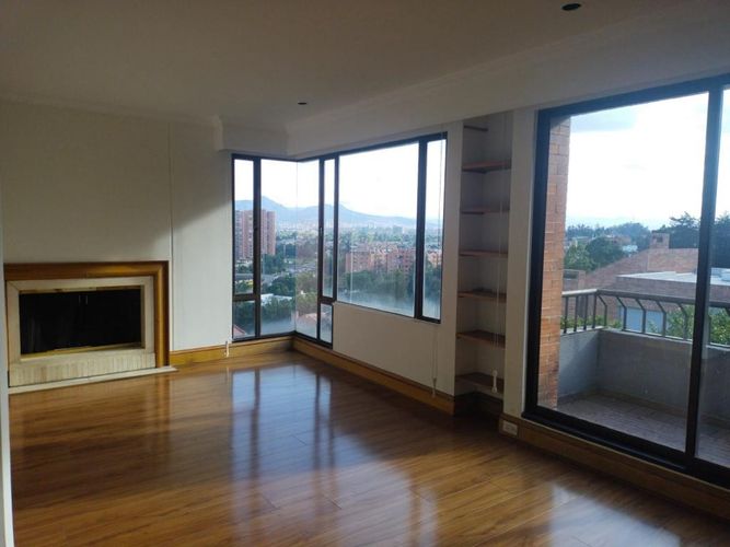 Apartamento de 4 alcobas en venta en Cerros De Suba, Bogotá, 487 m² · foto 11 de 16