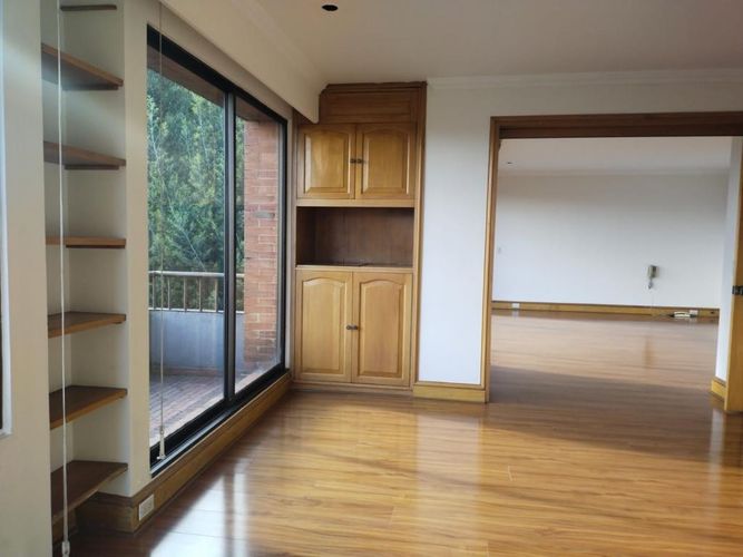 Apartamento de 4 alcobas en venta en Cerros De Suba, Bogotá, 487 m² · foto 12 de 16