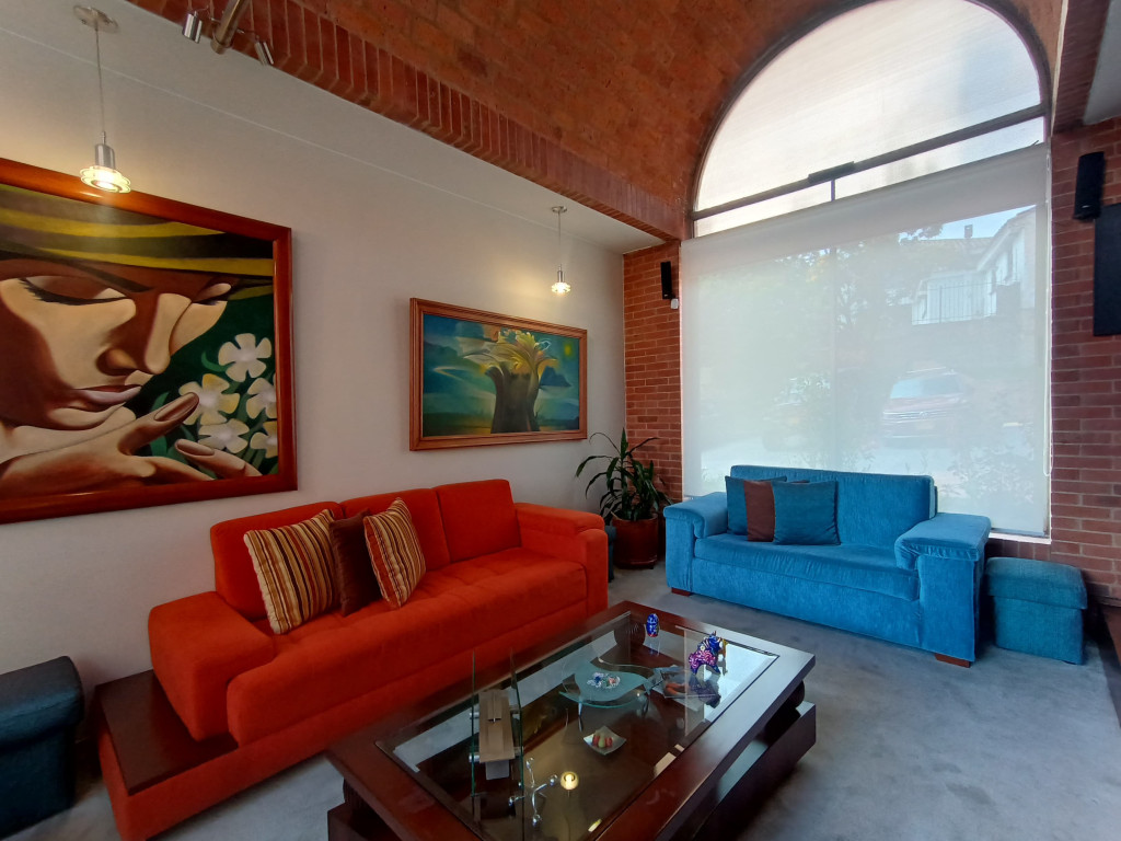 Casa en venta en Niza, Bogotá · foto 3 de 24