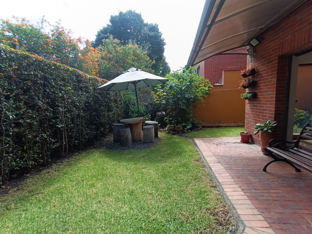 Casa en venta en Niza, Bogotá · foto 7 de 24