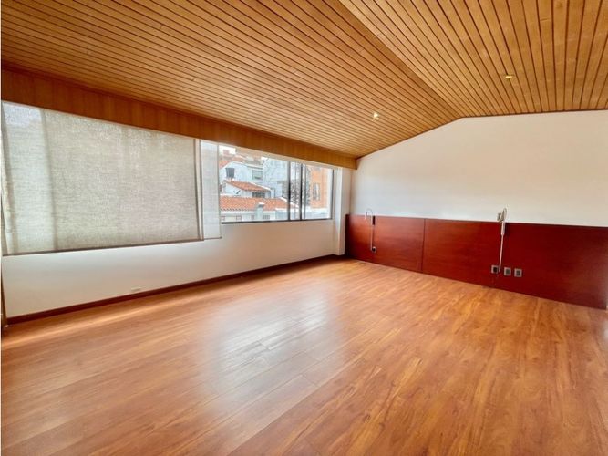 Casa en venta en Santa Barbara, Bogotá · foto 10 de 24