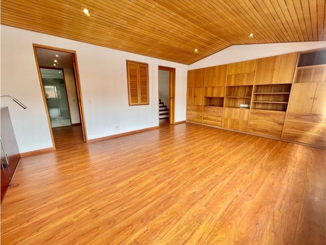 Casa en venta en Santa Barbara, Bogotá · foto 12 de 24