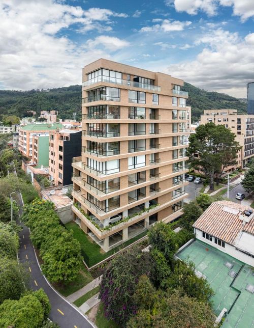 $468.000.000 en Santa Ana