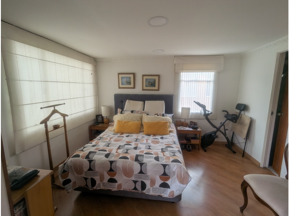 Casa en venta en Colina Campestre, Bogotá · foto 3 de 24