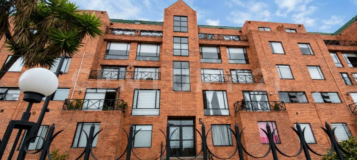 Apartamento en venta en Mazuren, Bogotá · foto 2 de 23