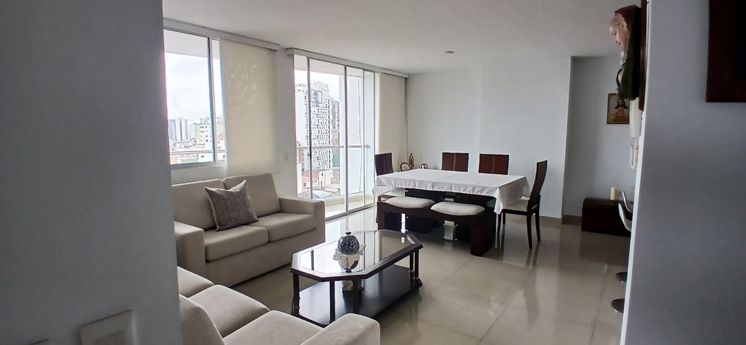 Apartamento de 3 alcobas en venta en Sotomayor, Bucaramanga, 99 m² · foto 3 de 23