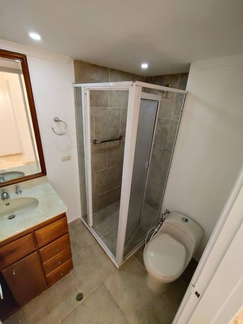 Apartamento de 3 alcobas en arriendo en El Poblado, Medellín, 116 m² · foto 13 de 15