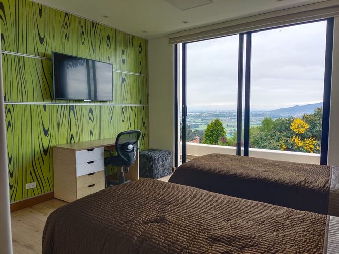 Casa de 4 alcobas en venta en Lagos De Torca, Bogotá, 1500 m² · foto 11 de 17
