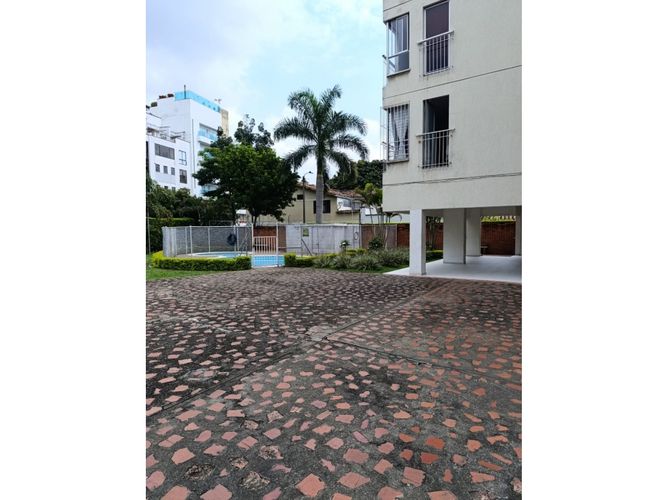 Apartamento de 4 alcobas en venta en El Gran Limonar Cataya, Cali, 105 m² · foto 22 de 24
