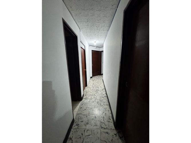 Casa de 3 alcobas en venta en Altamira, Palmira, 216 m² · foto 6 de 15