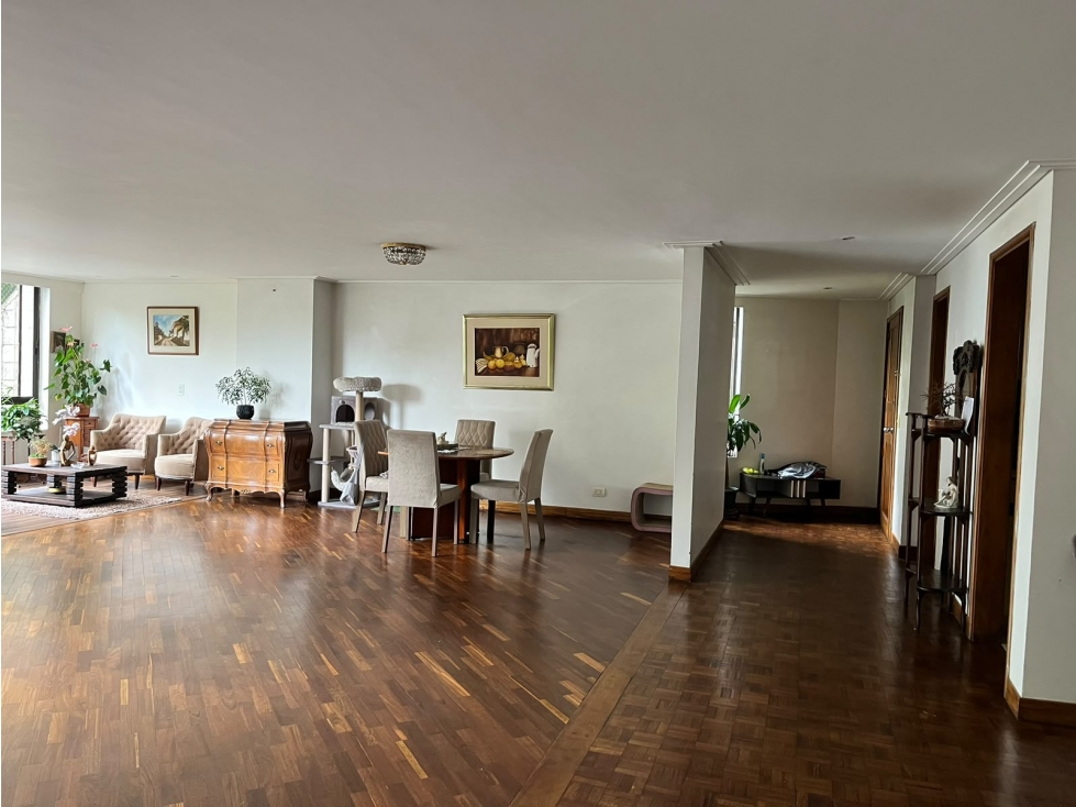 Apartamento en venta en El Poblado, Medellín 3