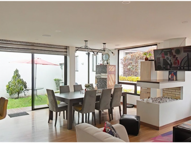 Casa de 3 alcobas en venta en Pueblo Viejo, Cota, 195 m² · foto 3 de 24