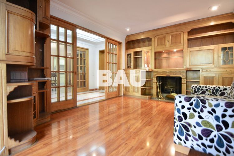Apartamento de 3 alcobas en venta en Chicó Reservado, Bogotá, 220 m² · foto 8 de 23