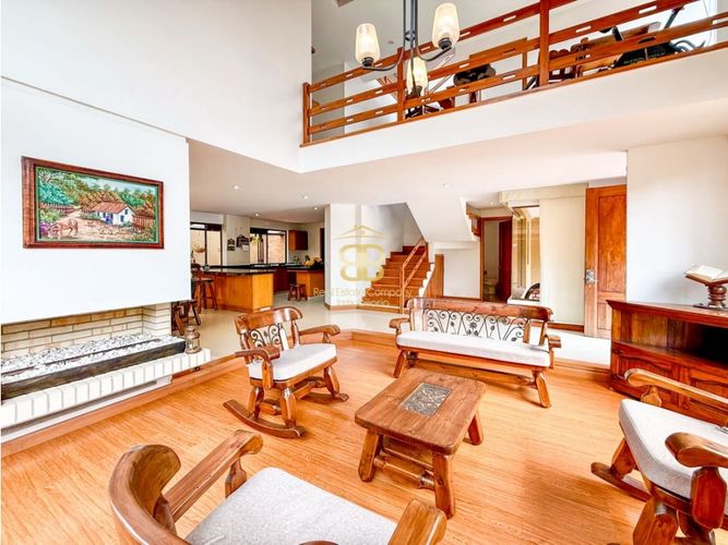 Casa de 4 alcobas en venta en San Jose De Los Nogales, Chía, 266 m² · foto 4 de 24