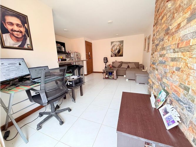 Apartamento de 3 alcobas en venta en La Ceja, 64 m² · foto 2 de 13