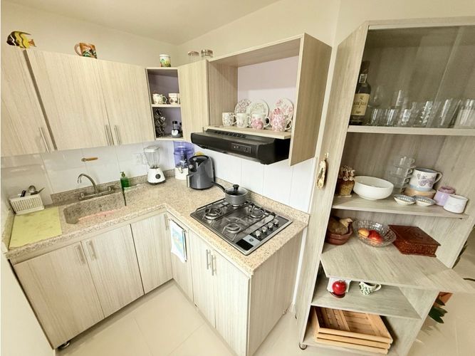 Apartamento de 3 alcobas en venta en El Tambo, La Ceja, 72 m² · foto 2 de 12