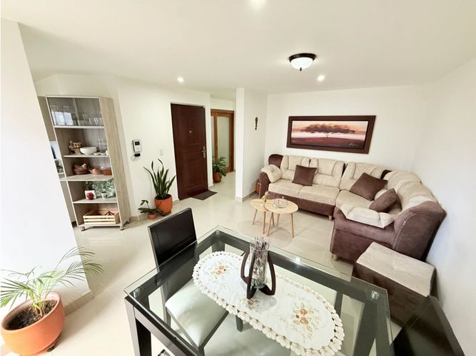 Apartamento de 3 alcobas en venta en El Tambo, La Ceja, 72 m² · foto 3 de 12