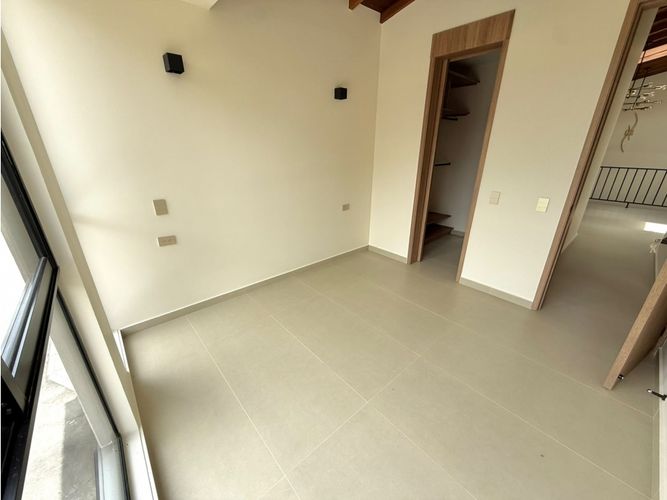 Casa de 3 alcobas en venta en La Ceja, 201 m² · foto 13 de 15