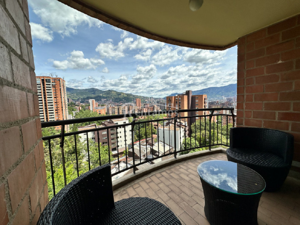 Apartamento en arriendo en La Frontera, Medellín · foto 2 de 21