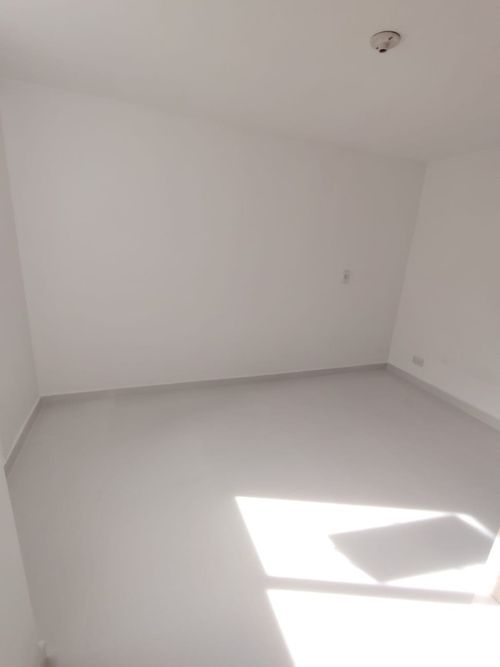 Apartamento de 3 alcobas en venta en La Carrera, Bello, 55 m² · foto 10 de 16