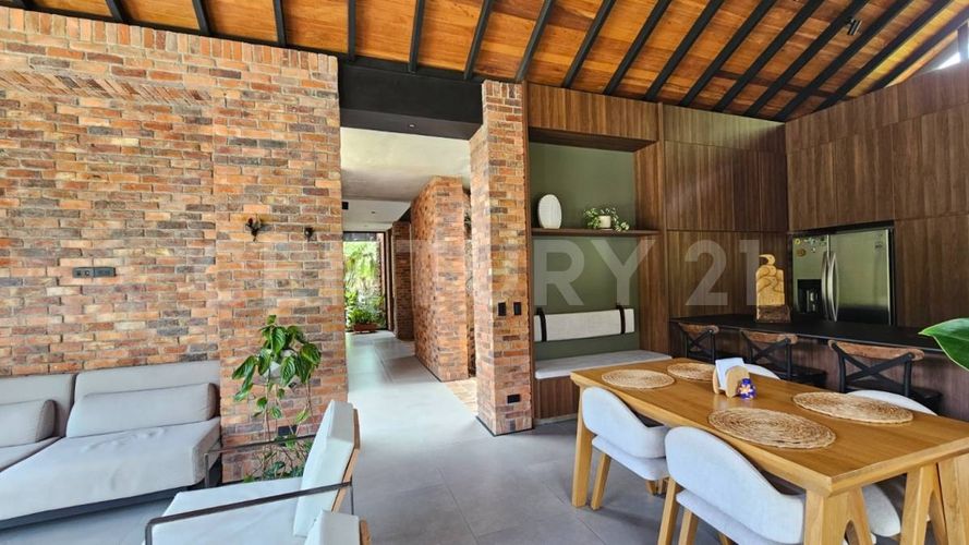 Casa de 2 alcobas en venta en El Tambo, La Ceja, 197 m² · foto 3 de 23