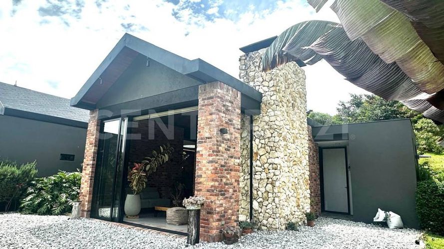 Casa de 2 alcobas en venta en El Tambo, La Ceja, 197 m² · foto 20 de 23