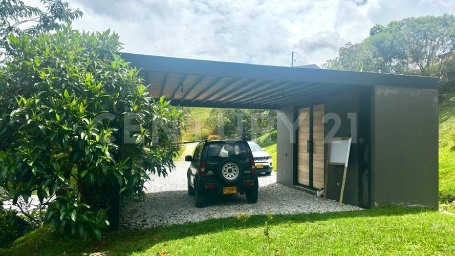 Casa de 2 alcobas en venta en El Tambo, La Ceja, 197 m² · foto 22 de 23