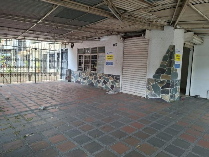 Local en arriendo en La Esmeralda, Cali, 80 m² · foto 2 de 7