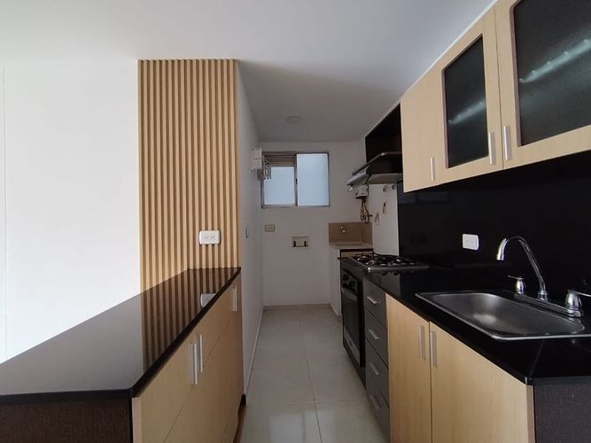 Apartamento de 3 alcobas en arriendo en Ciudad Del Río, Medellín, 70 m² · foto 2 de 24