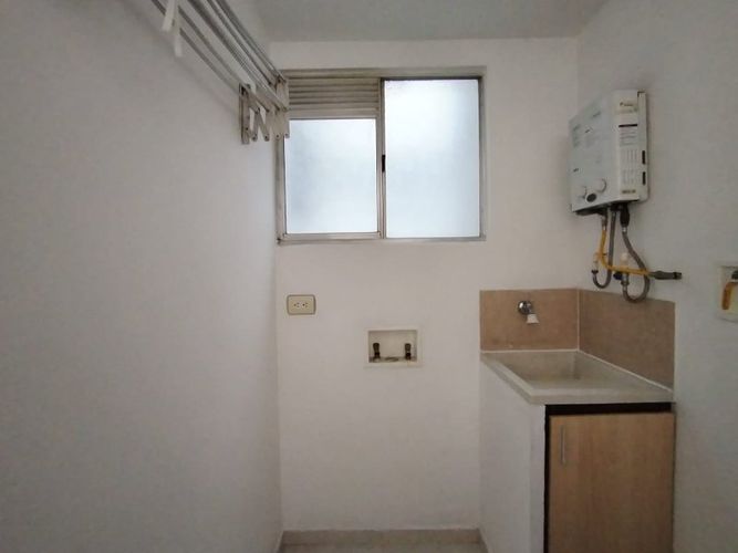 Apartamento de 3 alcobas en arriendo en Ciudad Del Río, Medellín, 70 m² · foto 6 de 24
