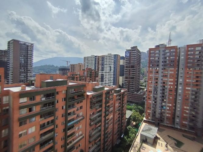 Apartamento de 3 alcobas en arriendo en Ciudad Del Río, Medellín, 70 m² · foto 8 de 24