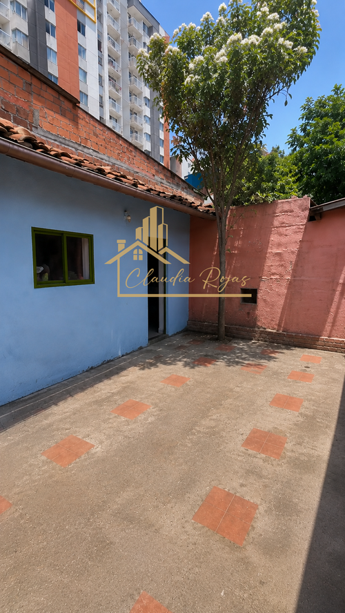 Casa de 4 alcobas en venta en Casco Antiguo - Floridablanca, Floridablanca, 319 m² · foto 2 de 5