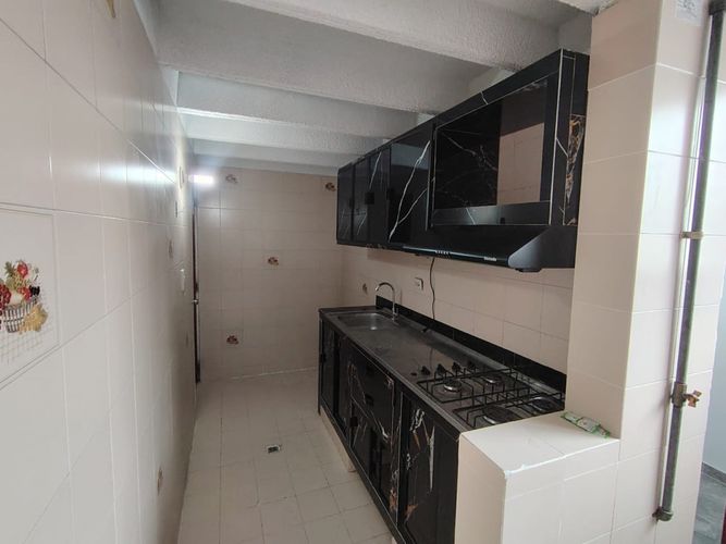 Apartamento de 3 alcobas en venta en Prados Del Norte, Cali, 85 m² · foto 2 de 19