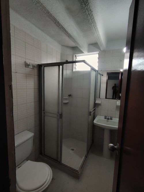 Apartamento de 3 alcobas en venta en Prados Del Norte, Cali, 85 m² · foto 16 de 19