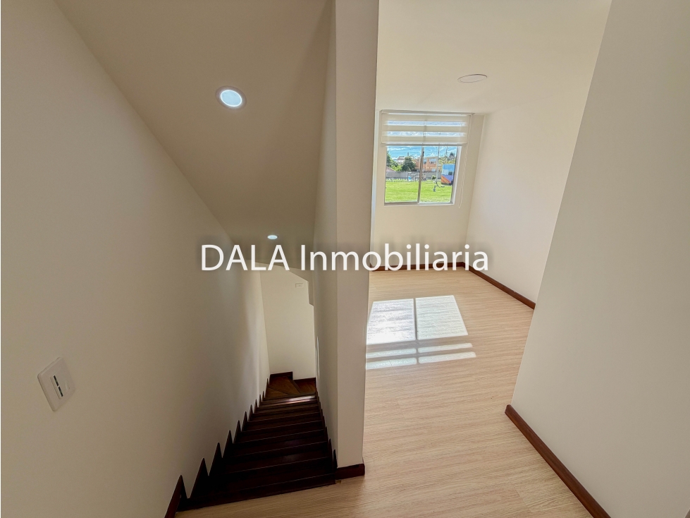 Casa en venta en La Capellania, Cajicá · foto 5 de 24